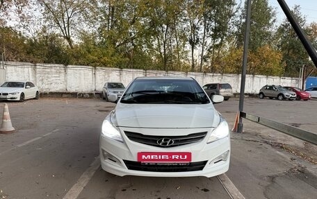 Hyundai Solaris II рестайлинг, 2015 год, 790 000 рублей, 2 фотография