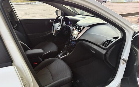 Hyundai Solaris II рестайлинг, 2015 год, 790 000 рублей, 11 фотография