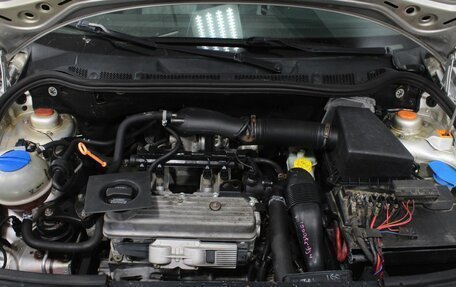 Skoda Fabia I, 2001 год, 190 000 рублей, 18 фотография