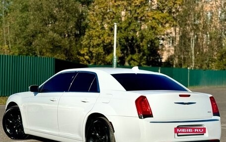 Chrysler 300C II, 2015 год, 1 875 000 рублей, 3 фотография