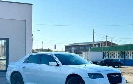 Chrysler 300C II, 2015 год, 1 875 000 рублей, 7 фотография