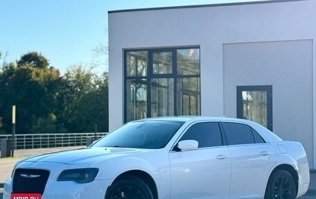 Chrysler 300C II, 2015 год, 1 875 000 рублей, 8 фотография