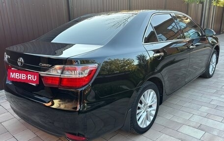Toyota Camry, 2015 год, 1 950 000 рублей, 6 фотография