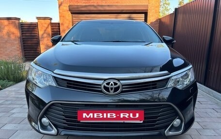 Toyota Camry, 2015 год, 1 950 000 рублей, 2 фотография