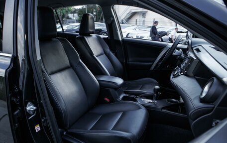 Toyota RAV4, 2015 год, 2 189 000 рублей, 8 фотография