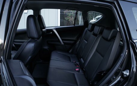 Toyota RAV4, 2015 год, 2 189 000 рублей, 9 фотография
