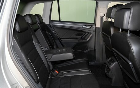Volkswagen Tiguan II, 2018 год, 2 950 000 рублей, 9 фотография