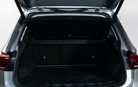 Volkswagen Tiguan II, 2018 год, 2 950 000 рублей, 17 фотография