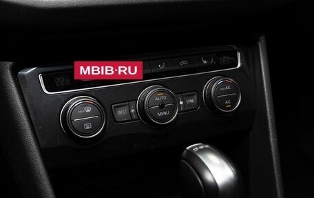 Volkswagen Tiguan II, 2018 год, 2 950 000 рублей, 12 фотография