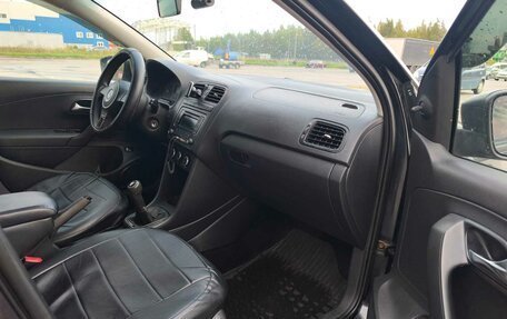 Volkswagen Polo VI (EU Market), 2010 год, 450 000 рублей, 11 фотография