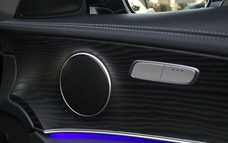 Mercedes-Benz E-Класс, 2019 год, 3 500 000 рублей, 10 фотография