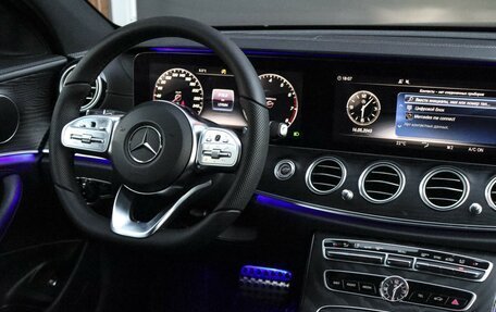 Mercedes-Benz E-Класс, 2019 год, 3 500 000 рублей, 14 фотография