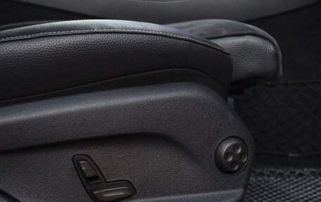 Mercedes-Benz E-Класс, 2019 год, 3 500 000 рублей, 13 фотография