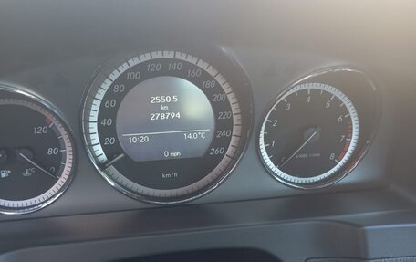 Mercedes-Benz C-Класс, 2010 год, 1 500 000 рублей, 9 фотография