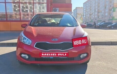 KIA cee'd III, 2014 год, 950 000 рублей, 2 фотография