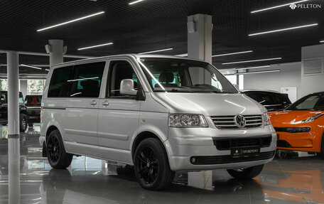Volkswagen Multivan T5, 2008 год, 1 550 000 рублей, 2 фотография