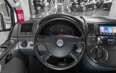 Volkswagen Multivan T5, 2008 год, 1 550 000 рублей, 10 фотография