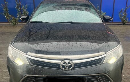 Toyota Camry, 2017 год, 2 290 000 рублей, 1 фотография