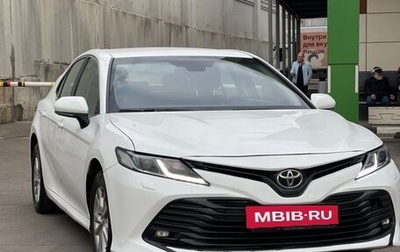 Toyota Camry, 2019 год, 1 900 000 рублей, 1 фотография