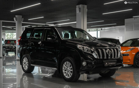 Toyota Land Cruiser Prado 150 рестайлинг 2, 2016 год, 4 880 000 рублей, 2 фотография