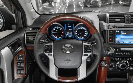 Toyota Land Cruiser Prado 150 рестайлинг 2, 2016 год, 4 880 000 рублей, 11 фотография
