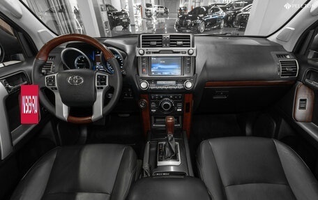 Toyota Land Cruiser Prado 150 рестайлинг 2, 2016 год, 4 880 000 рублей, 8 фотография