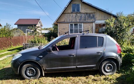 Renault Sandero I, 2010 год, 350 000 рублей, 1 фотография