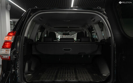 Toyota Land Cruiser Prado 150 рестайлинг 2, 2016 год, 4 880 000 рублей, 28 фотография