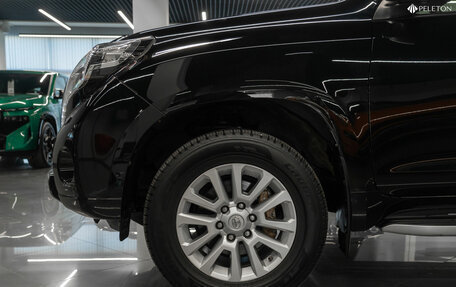 Toyota Land Cruiser Prado 150 рестайлинг 2, 2016 год, 4 880 000 рублей, 29 фотография