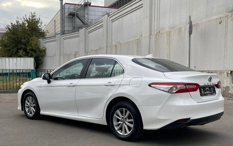 Toyota Camry, 2019 год, 1 900 000 рублей, 8 фотография