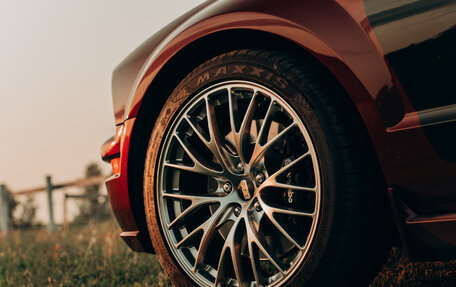 Ford Mustang VI рестайлинг, 2005 год, 2 500 000 рублей, 7 фотография