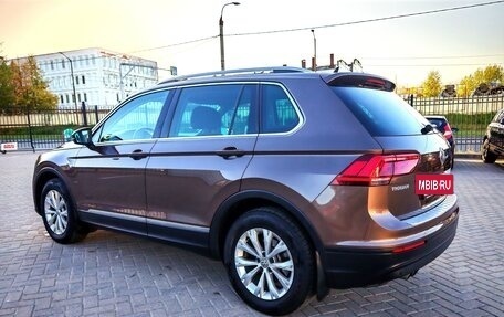 Volkswagen Tiguan II, 2018 год, 2 100 000 рублей, 3 фотография