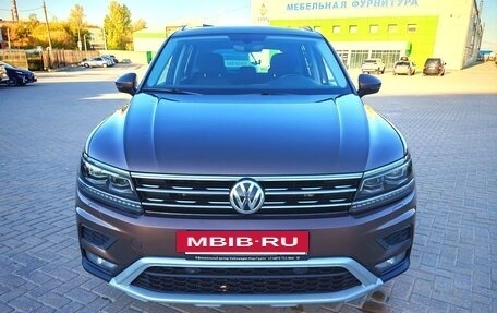 Volkswagen Tiguan II, 2018 год, 2 100 000 рублей, 5 фотография