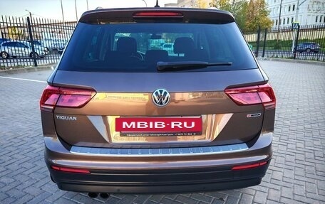 Volkswagen Tiguan II, 2018 год, 2 100 000 рублей, 6 фотография