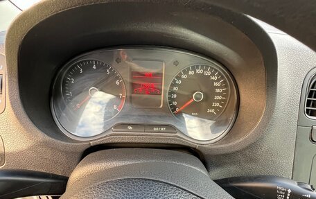 Volkswagen Polo VI (EU Market), 2011 год, 690 000 рублей, 6 фотография