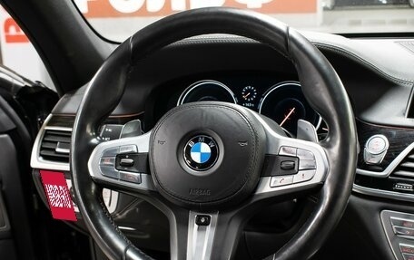 BMW 7 серия, 2018 год, 2 998 000 рублей, 17 фотография