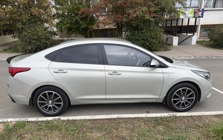 Hyundai Solaris II рестайлинг, 2018 год, 1 550 000 рублей, 3 фотография