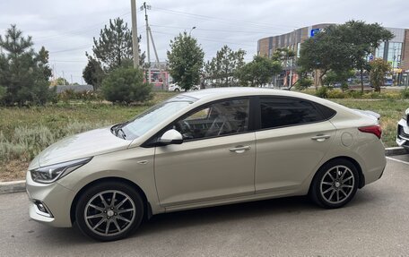 Hyundai Solaris II рестайлинг, 2018 год, 1 550 000 рублей, 2 фотография