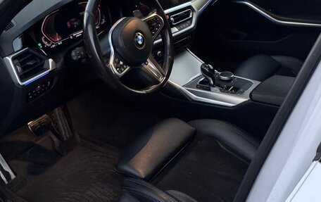 BMW 3 серия, 2019 год, 3 750 000 рублей, 8 фотография