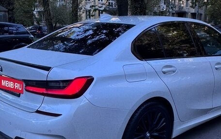 BMW 3 серия, 2019 год, 3 750 000 рублей, 12 фотография