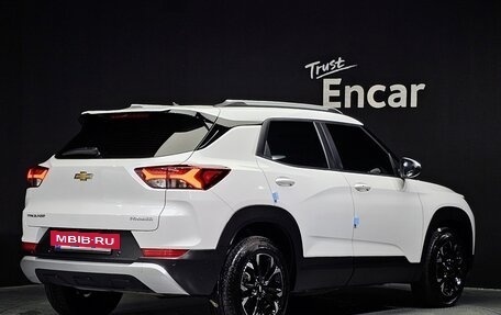 Chevrolet TrailBlazer, 2021 год, 1 600 000 рублей, 2 фотография