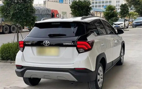 Toyota Yaris XP150 рестайлинг, 2022 год, 1 600 998 рублей, 6 фотография