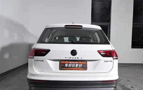 Volkswagen Tiguan II, 2022 год, 1 886 555 рублей, 4 фотография