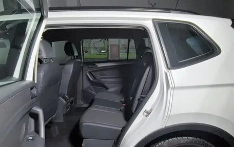 Volkswagen Tiguan II, 2022 год, 1 886 555 рублей, 15 фотография