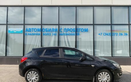 Opel Astra J, 2013 год, 667 000 рублей, 6 фотография
