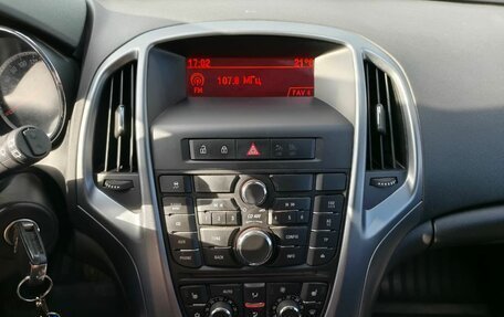 Opel Astra J, 2013 год, 667 000 рублей, 12 фотография