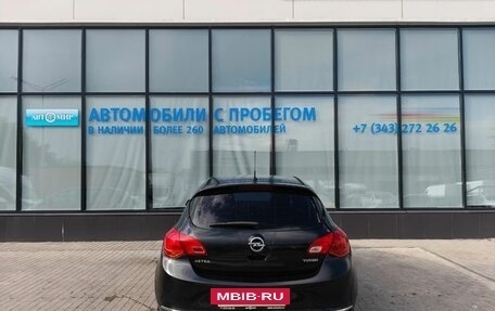 Opel Astra J, 2013 год, 667 000 рублей, 4 фотография