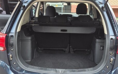 Mitsubishi Outlander III рестайлинг 3, 2018 год, 1 850 000 рублей, 7 фотография