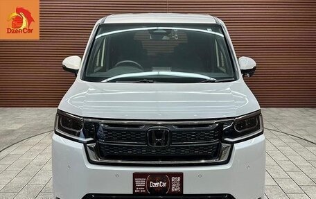 Honda Stepwgn, 2022 год, 2 140 000 рублей, 2 фотография