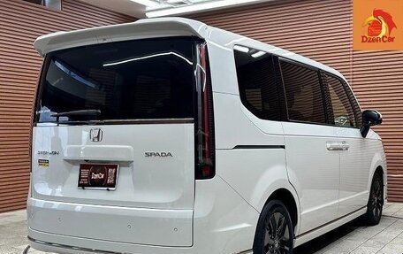 Honda Stepwgn, 2022 год, 2 140 000 рублей, 4 фотография